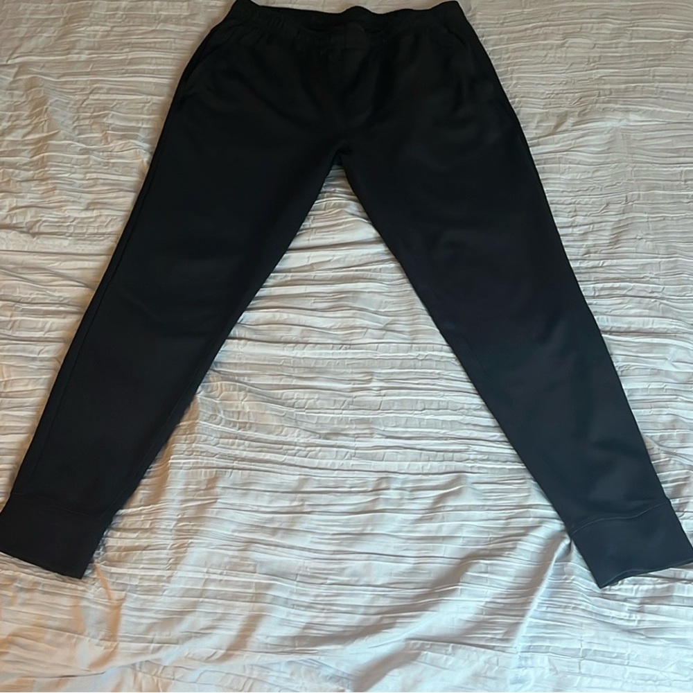 Men’s RHONE Black Jogger Pants